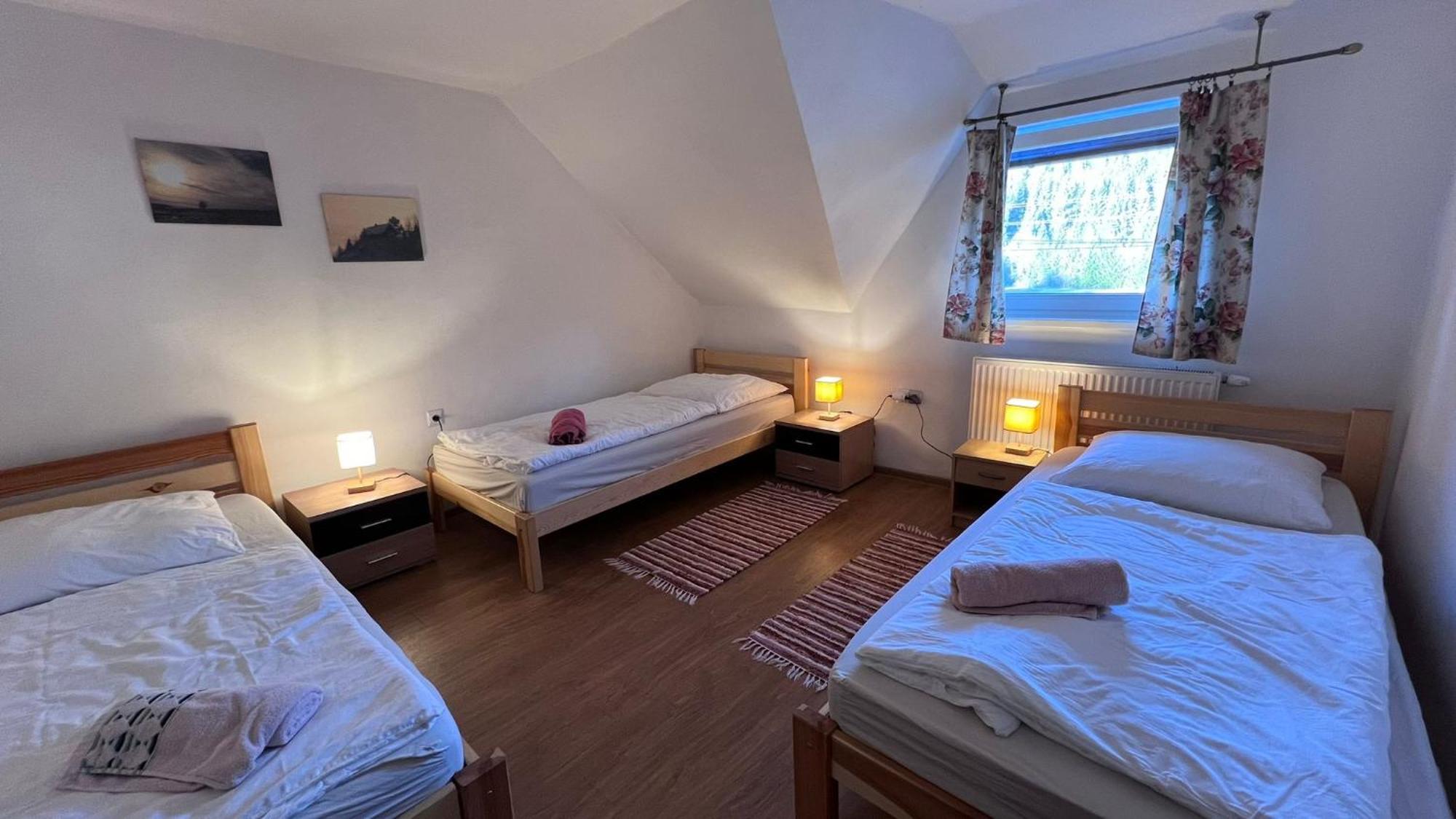 Stary Dom Hotel Oravska Polhora Exterior photo